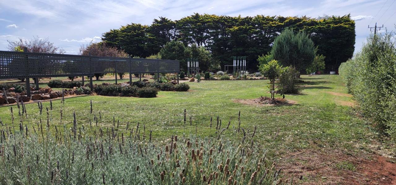 New Horizons Farm Stay Smeaton Extérieur photo